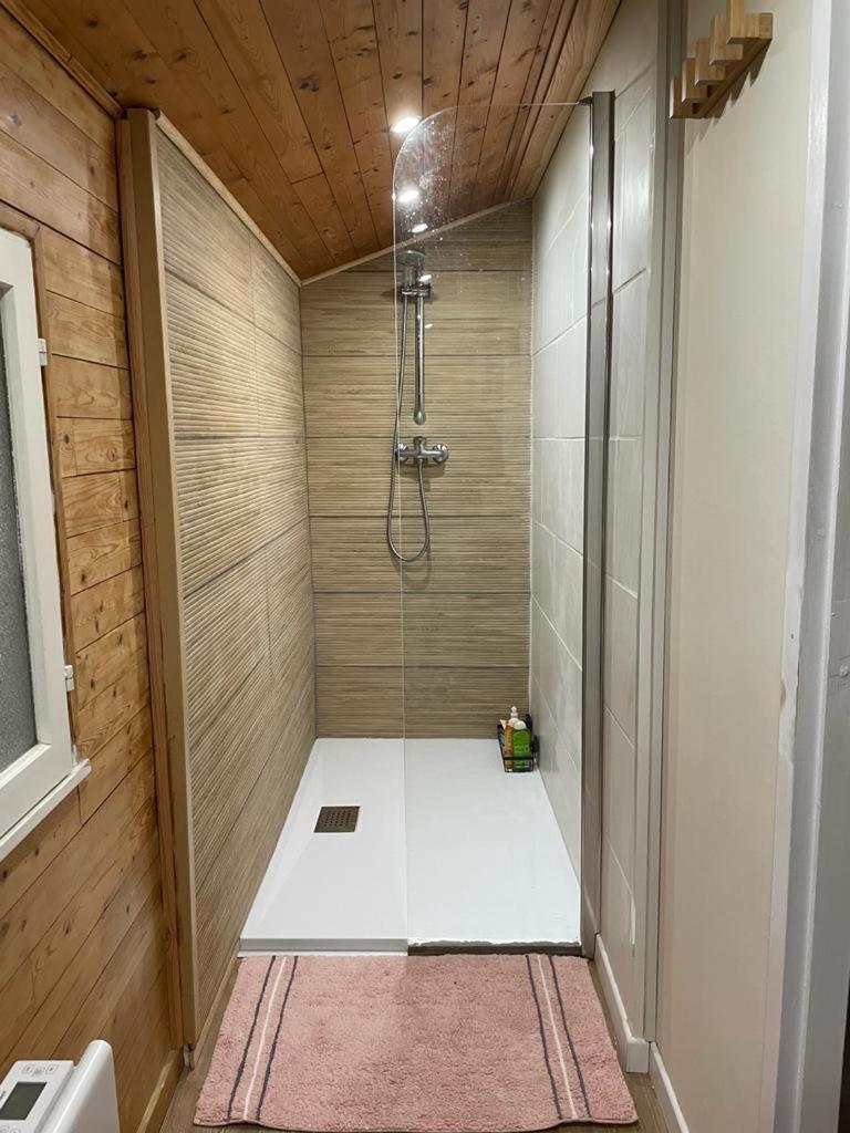 גוז'אן-מסטרה Maison Familiale En Bois Avec Piscine, Proche Du Bassin מראה חיצוני תמונה